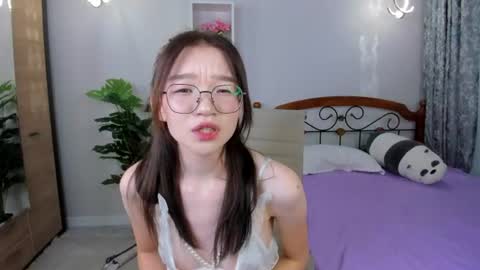 Snapshot of syuri_sun chatting on June 2026 04:41:01 PM Yuki online show from June 2026 04:41:01 PM