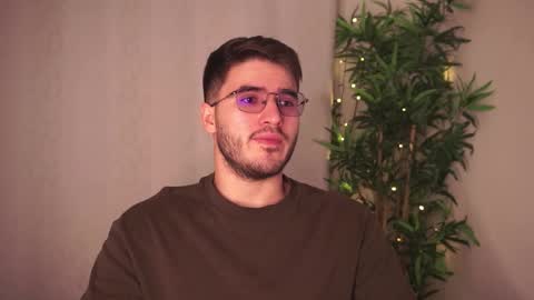 t0ny_wylie online show from March 2026 10:46:01 PM