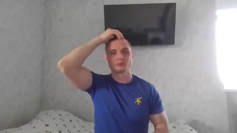 Snapshot of t30t chatting on May 2026 10:10:02 AM Den online show from May 2026 10:10:02 AM
