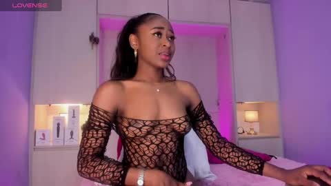 t4mmy_ online show from December 2024 05:18:02 AM