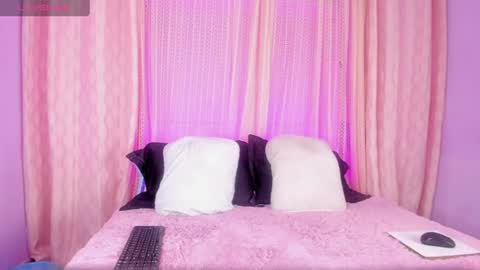 Snapshot of t4mmy_ chatting on June 2026 04:22:02 AM t4mmy_ online show from June 2026 04:22:02 AM