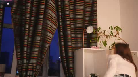 Heeey im Helena3 -- fav555100333 -- pvts only premium and after my public show 3 online show from December 2025 03:47:01 AM