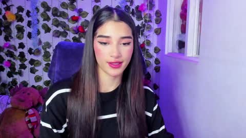 Snapshot of tabitapurple chatting on December 2024 11:33:01 AM TABITA online show from December 2024 11:33:01 AM