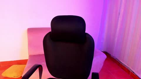 Snapshot of tabitapurple chatting on December 2024 06:05:01 PM TABITA online show from December 2024 06:05:01 PM