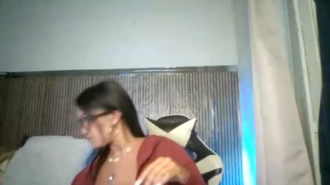 Snapshot of tachi1713 chatting on May 2026 09:03:02 AM yameil online show from May 2026 09:03:02 AM