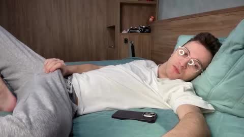 Alex online show from February 2026 10:50:01 PM