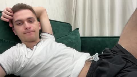 Snapshot of tai_fun chatting on April 2026 05:52:01 AM Alex online show from April 2026 05:52:01 AM