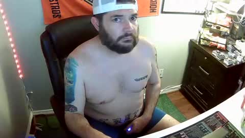 TaintNuzzler online show from September 2025 09:10:02 AM