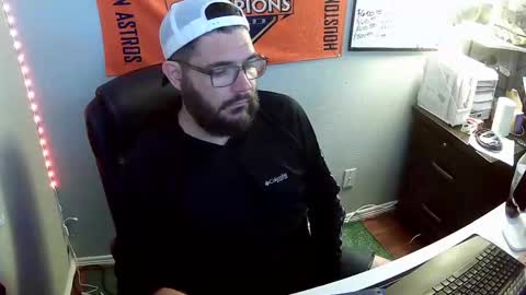 TaintNuzzler online show from October 2025 10:56:02 AM