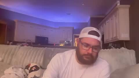 TaintNuzzler online show from October 2025 05:49:02 AM