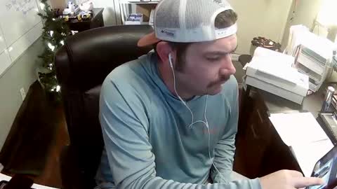 TaintNuzzler online show from November 2025 12:16:02 PM