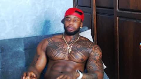 Tairon Tucke online show from December 2024 02:25:01 AM