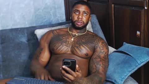 Tairon Tucke online show from December 2024 04:09:02 AM