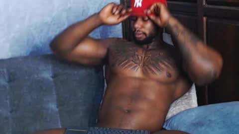 Tairon Tucke online show from January 2025 12:16:02 AM