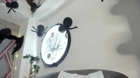 taisha online show from October 2025 12:58:01 AM