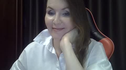 Snapshot of taisialucky77 chatting on October 2025 06:19:01 PM taisialucky77 online show from October 2025 06:19:01 PM