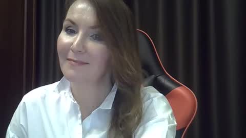 taisialucky77 online show from November 2025 04:13:02 PM