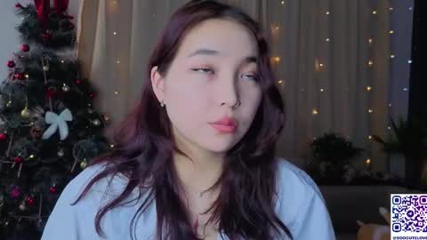 Soo Ying online show from December 2025 08:37:02 PM