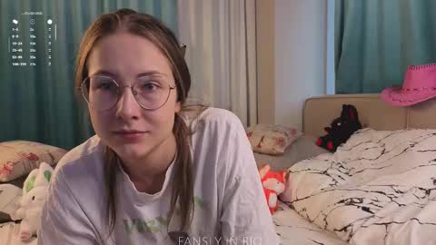 Molly online show from October 2025 01:24:01 AM