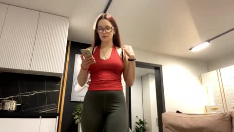 Snapshot of takishadarga chatting on November 2025 12:04:01 PM Ayla and Lexi online show from November 2025 12:04:01 PM