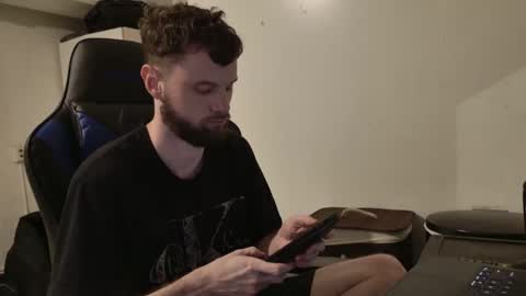 Snapshot of talenjames13 chatting on November 2025 07:23:02 PM TalenJames13 online show from November 2025 07:23:02 PM