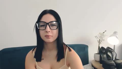 taliasensitive online show from February 2026 09:38:01 AM