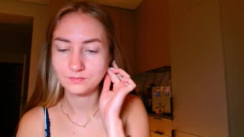  Kira  online show from November 2025 06:35:02 AM