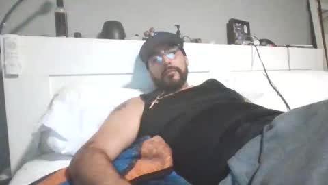 talllatino310 online show from November 2025 10:48:02 PM