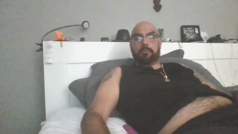 Snapshot of talllatino310 chatting on June 2026 07:51:02 PM talllatino310 online show from June 2026 07:51:02 PM