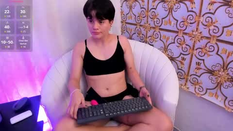 Snapshot of tallsnusnu chatting on April 2026 04:16:01 AM Abby online show from April 2026 04:16:01 AM