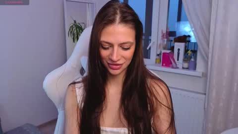 Snapshot of tamagotchi_san chatting on November 2025 04:26:02 AM Daria Promisess online show from November 2025 04:26:02 AM