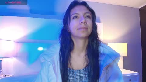 Tamy  online show from October 2025 12:25:02 PM