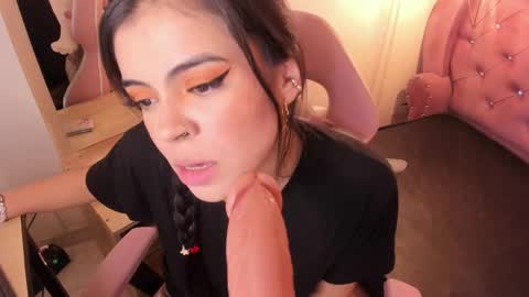 TAMMY  online show from February 2025 08:37:02 AM