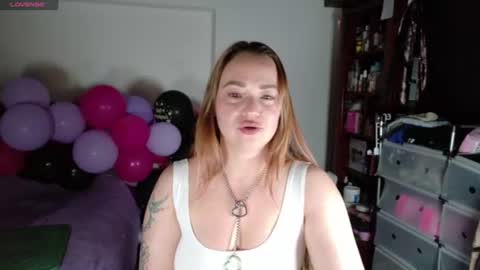 Snapshot of tammy_parker chatting on June 2026 09:18:02 AM Tammy Parker online show from June 2026 09:18:02 AM