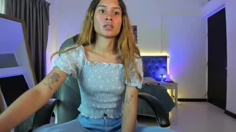 Snapshot of tamy_edwards chatting on November 2025 09:06:02 PM Tamy online show from November 2025 09:06:02 PM