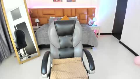 Snapshot of tamy_edwards chatting on February 2026 08:21:01 PM Tamy online show from February 2026 08:21:01 PM