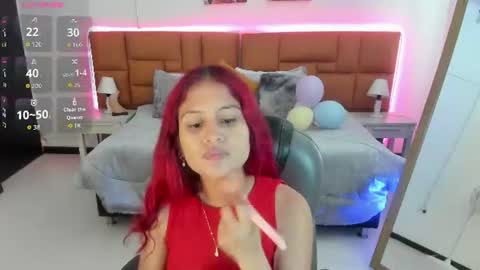 Snapshot of tamy_edwards chatting on June 2026 06:40:01 PM Tamy online show from June 2026 06:40:01 PM