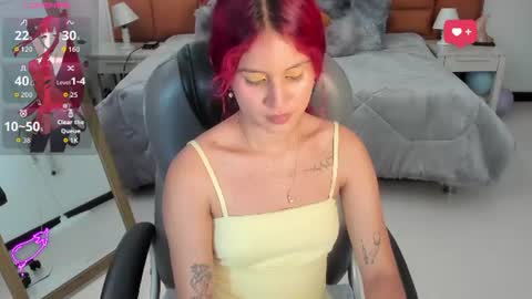 Snapshot of tamy_edwards chatting on July 2026 08:04:02 PM Tamy online show from July 2026 08:04:02 PM