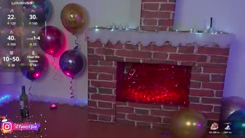 Tamy online show from December 2025 02:32:02 AM