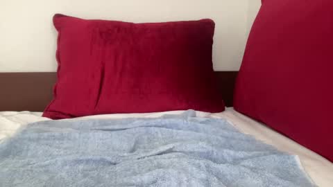 Snapshot of tan_and_spicy chatting on September 2025 06:02:02 PM tan and spicy online show from September 2025 06:02:02 PM