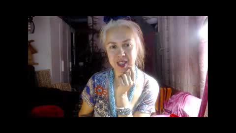 Milena online show from October 2025 01:52:01 PM