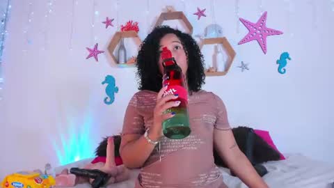 Snapshot of tanisha_curly chatting on June 2026 11:42:02 AM 3 Tanisha 3 online show from June 2026 11:42:02 AM