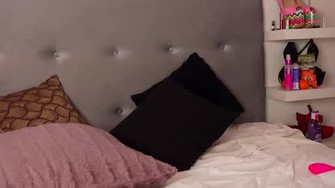 Tania online show from December 2025 06:30:02 AM