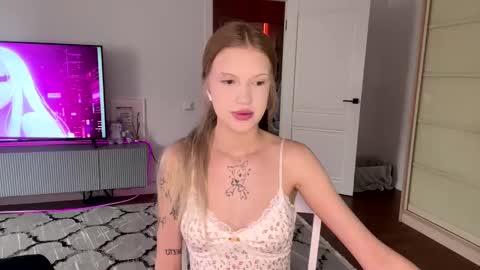 Snapshot of tanyaquartaro chatting on February 2026 11:28:01 AM Alisa online show from February 2026 11:28:01 AM