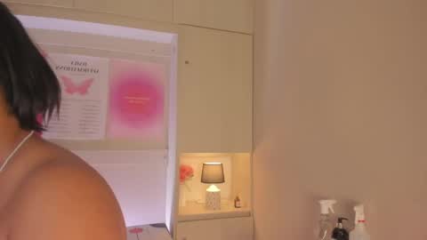  T A R A  online show from April 2026 04:49:02 AM