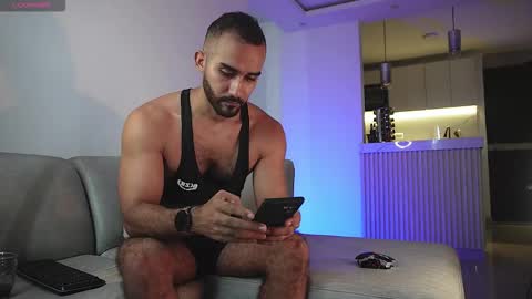 Snapshot of tarek_dan chatting on September 2025 08:20:02 PM Tarek online show from September 2025 08:20:02 PM