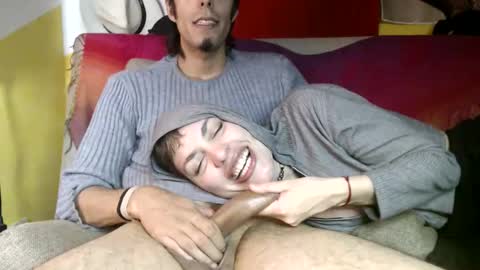 Snapshot of tarian_xxx chatting on April 2026 01:41:02 AM T J online show from April 2026 01:41:02 AM