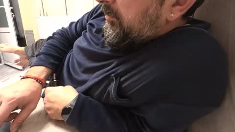 tarkan198 online show from December 2025 07:53:02 PM