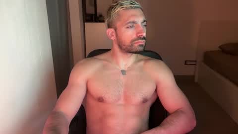 tarquit8 online show from September 2025 08:57:01 PM