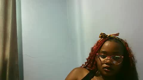 Snapshot of tashacutey chatting on January 2025 12:49:01 PM Tasha online show from January 2025 12:49:01 PM